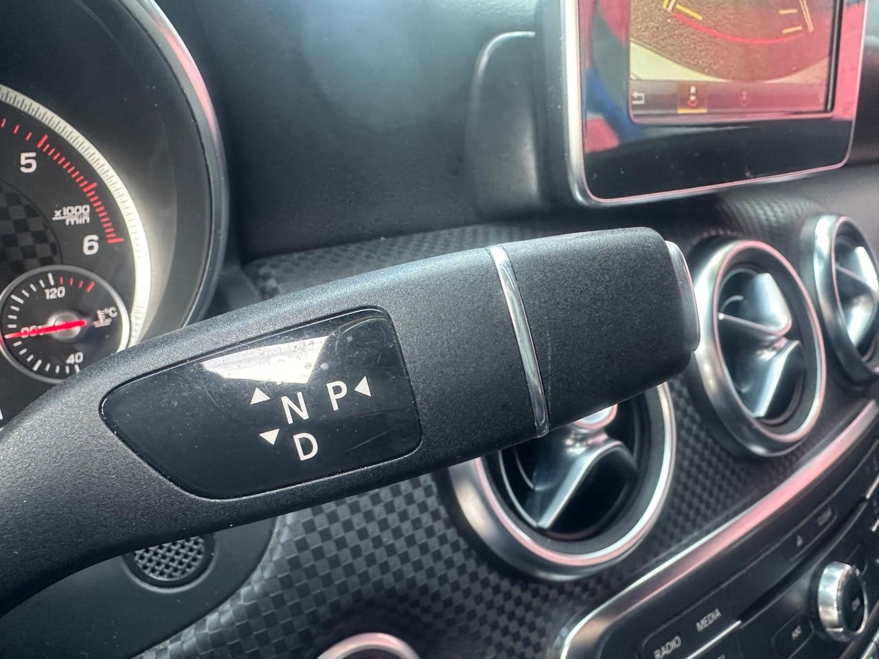 MERCEDES A180 CDI AUTOM/NAVI/LED/F1