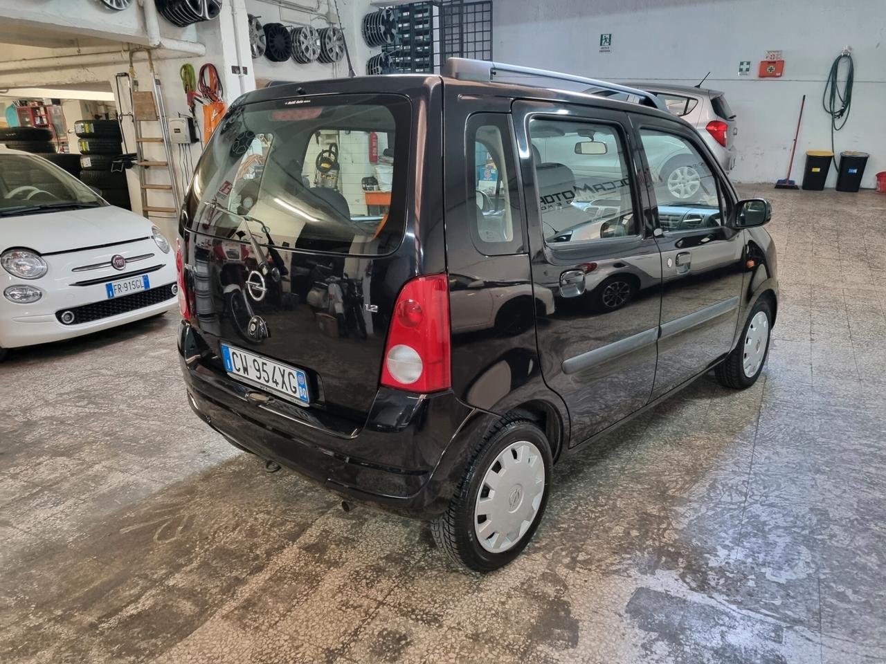 Opel Agila 1.2 16V Club