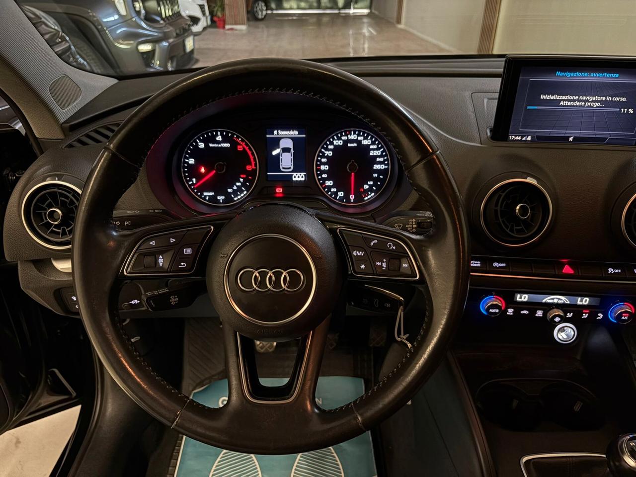 Audi A3 sportback SPB 30 TDI 1600cc 116cv Admired