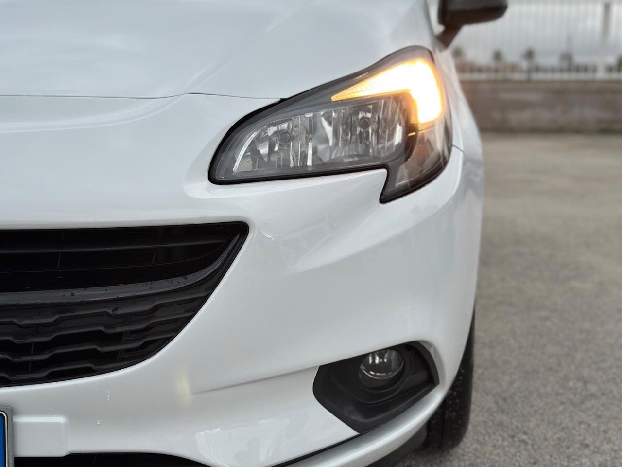 Opel Corsa 2016 1.2 69CV 5 porte b-Color