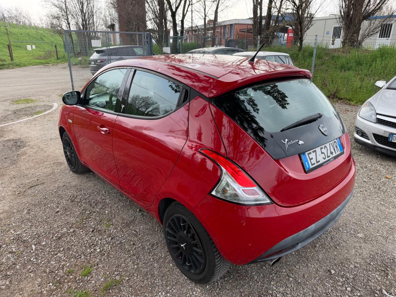 Lancia Ypsilon 1.2 69 CV 5 porte GPL Ecochic Elle
