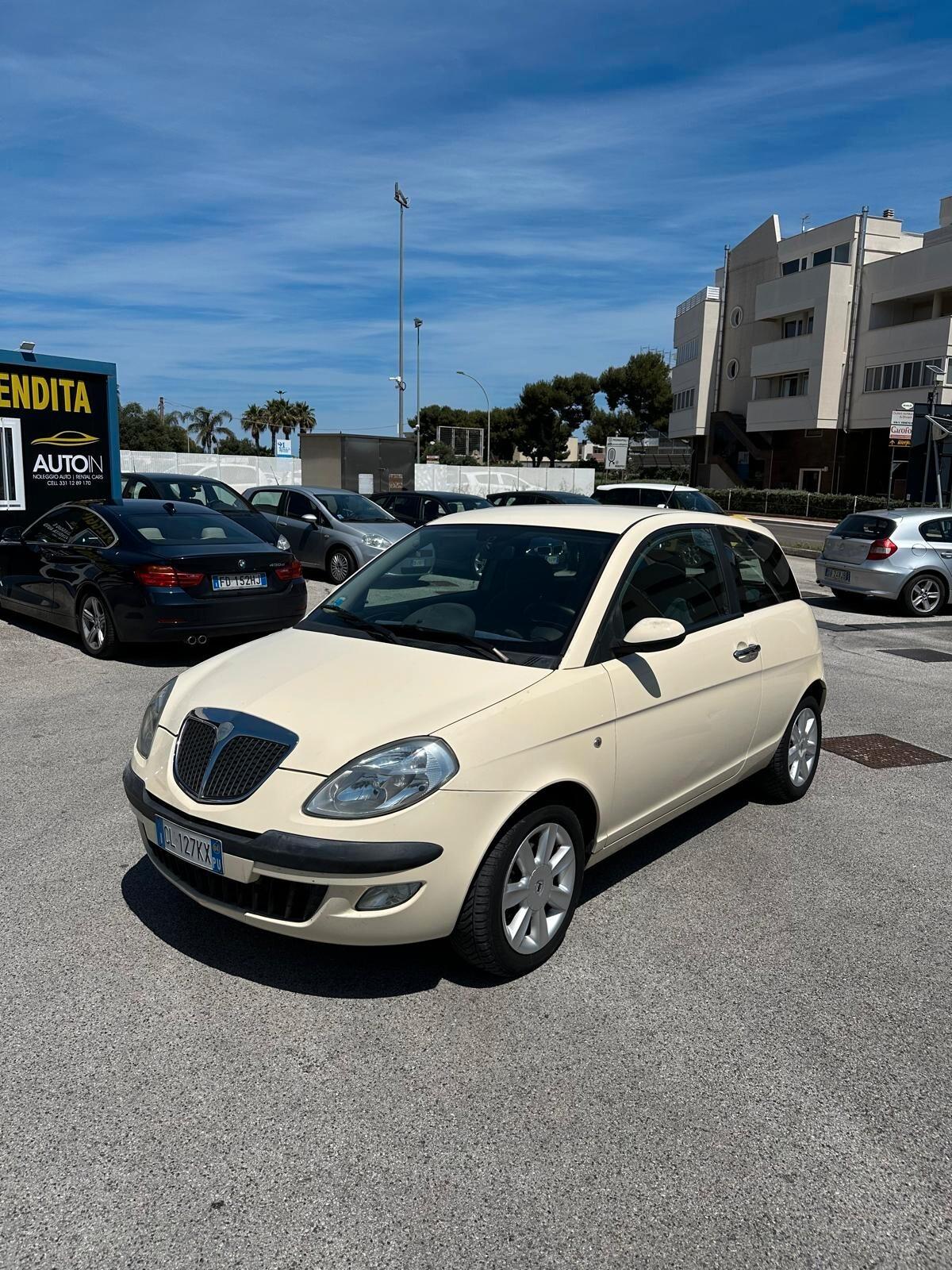 Lancia Ypsilon 1.3 Multijet 16V Platino