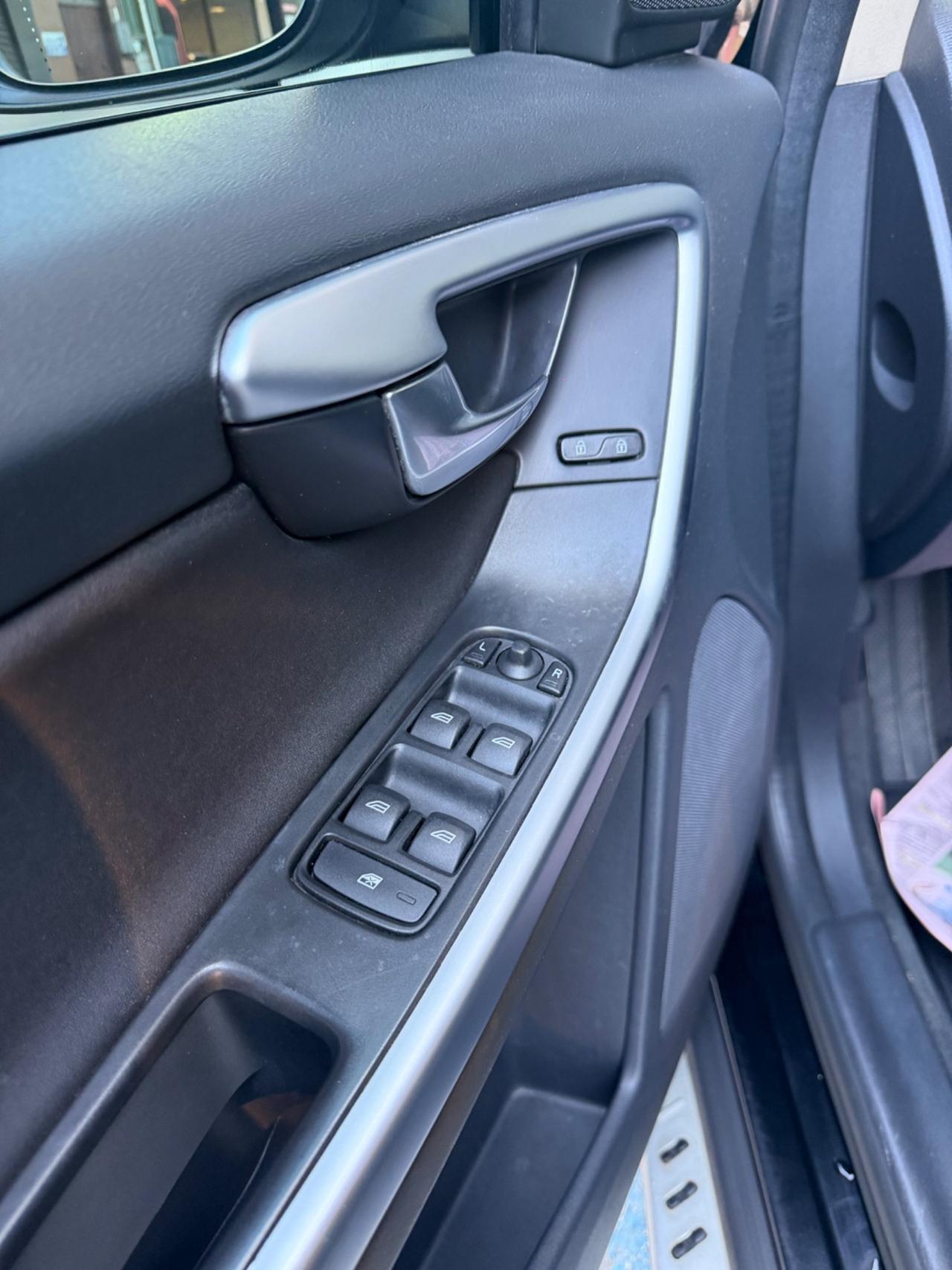 Volvo XC 60 XC60 D3 Geartronic Summum