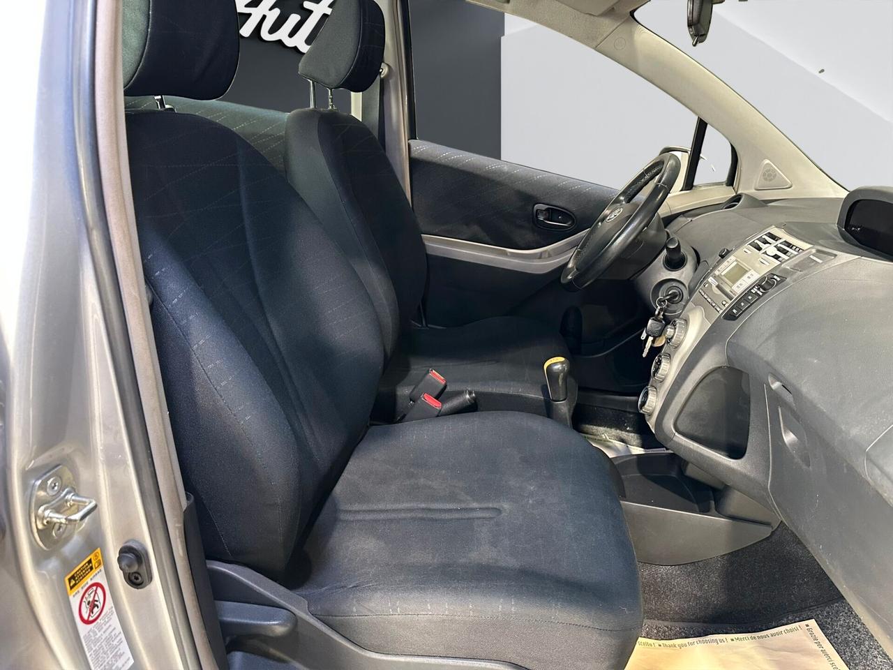 Toyota Yaris 1.0 5 porte Sol