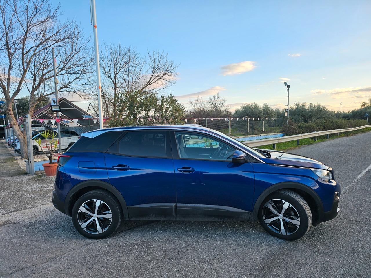 Peugeot 3008 BlueHDi 130 S&S EAT8 Business