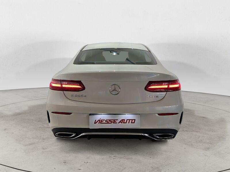 Mercedes-Benz Classe E Cpé E 220 d 4Matic Premium Plus