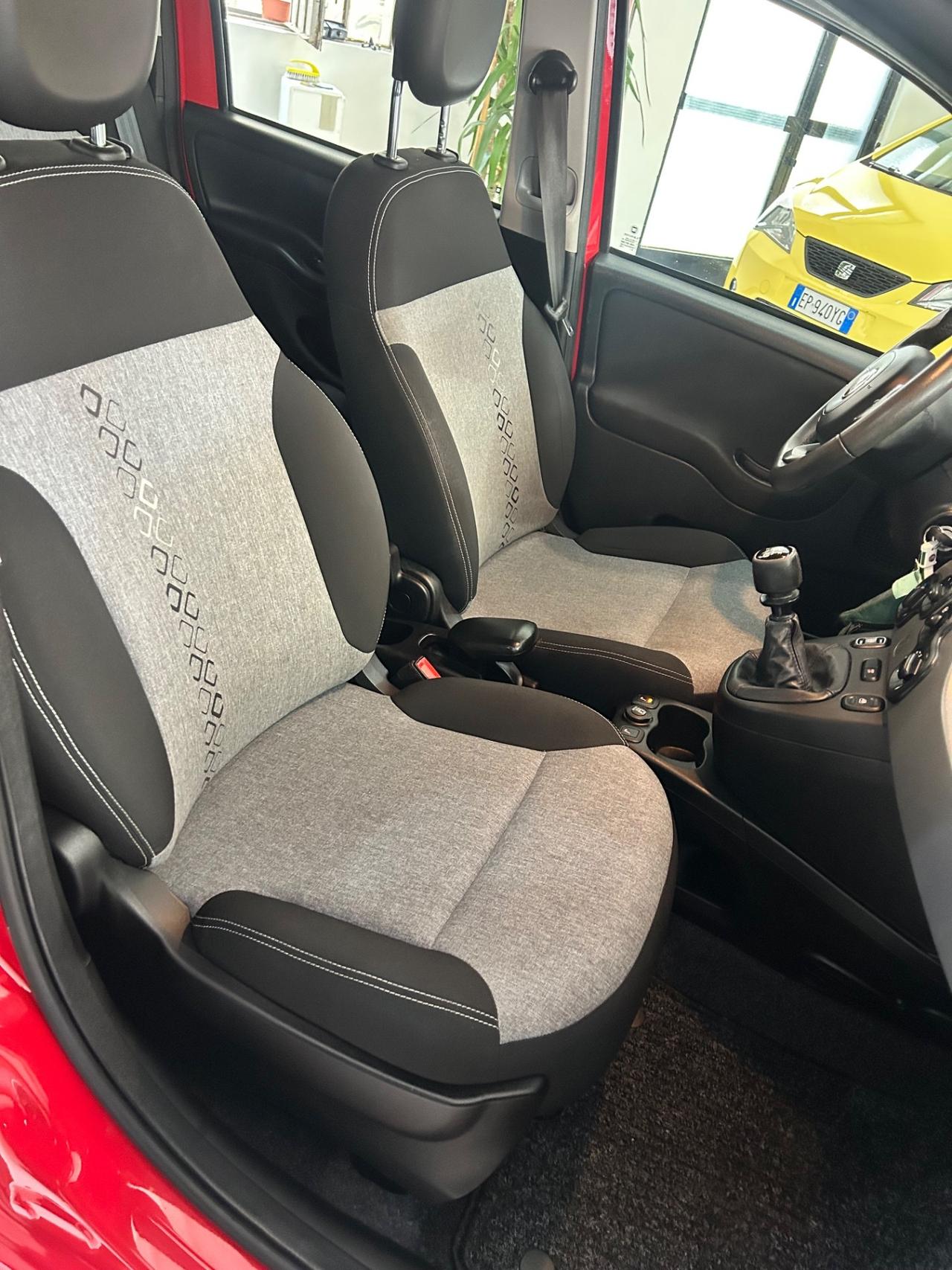 Fiat Panda 1.2 Lounge *sedili riscaldabili*sensori Park*5posti