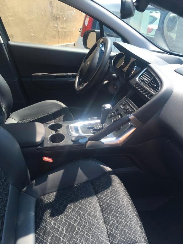 Peugeot 3008 BlueHDi 120 EAT6 S&S Allure