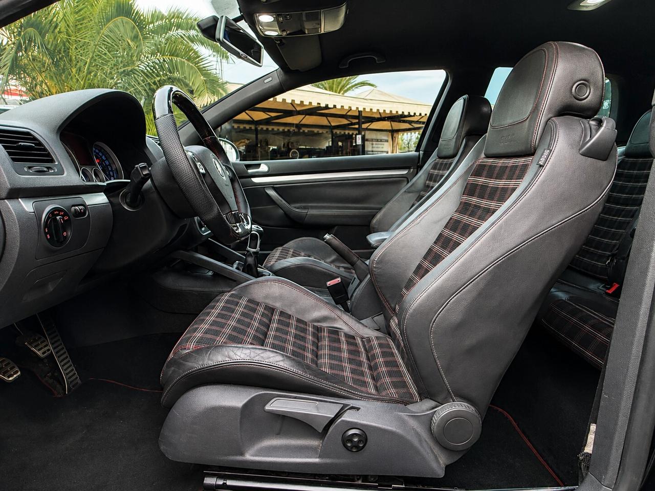 Volkswagen Golf GTI 2.0 16V TFSI 3p. Edition 30