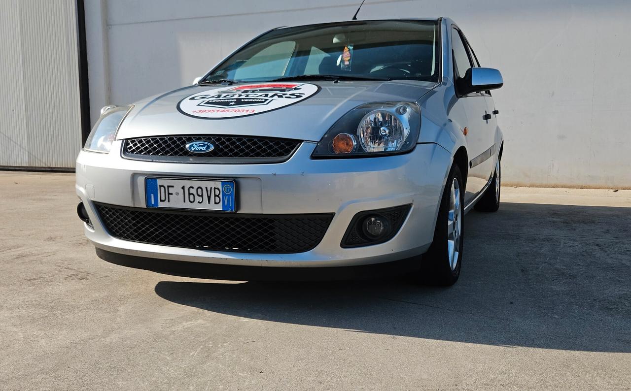 Ford Fiesta 1.4 TDCi 5p. Ghia