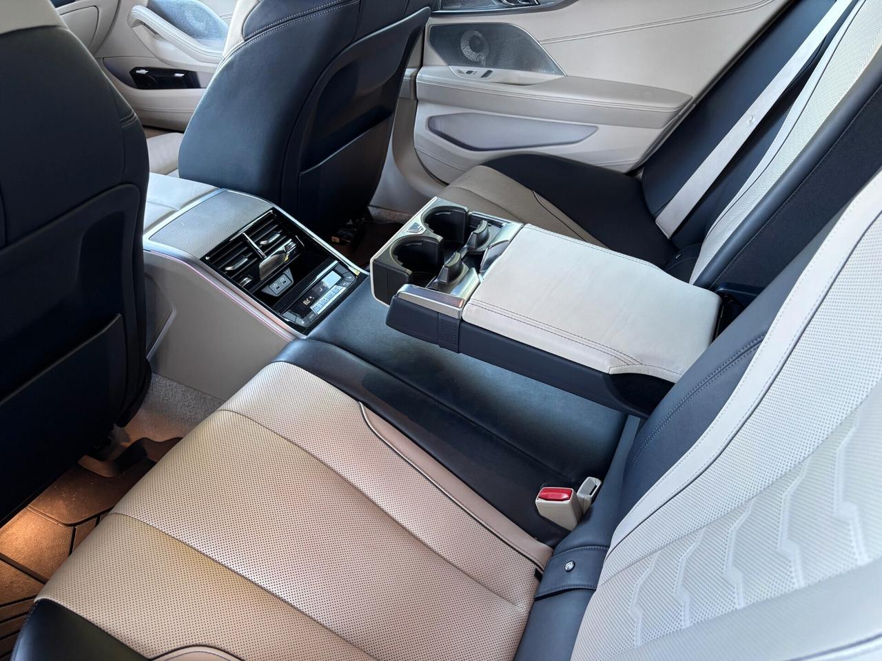 Bmw 850 M850i xDrive Coupé