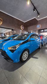 Toyota Aygo Connect 1.0 VVT-i 72 CV 5 porte x-clusiv