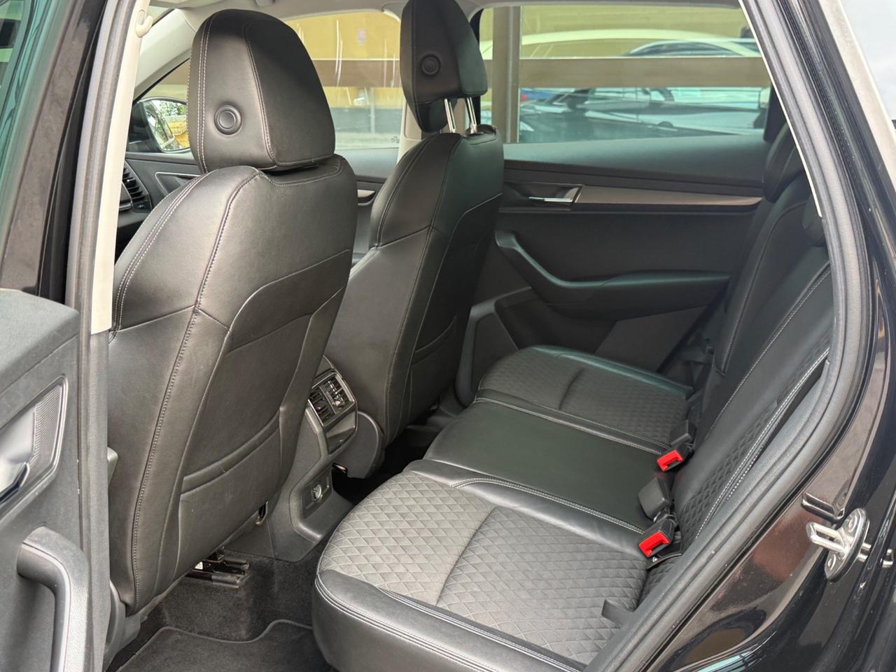 Skoda Karoq 1.6 TDI SCR DSG Style "UNICO PROPRIETARIO"