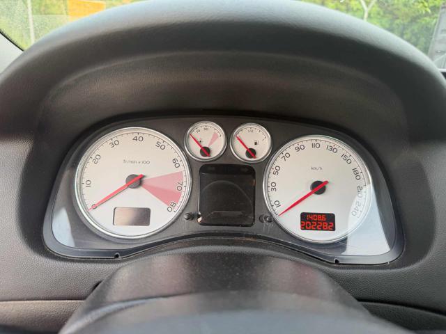 PEUGEOT 307 1.6 16V CC senza nessun lavoro da fare