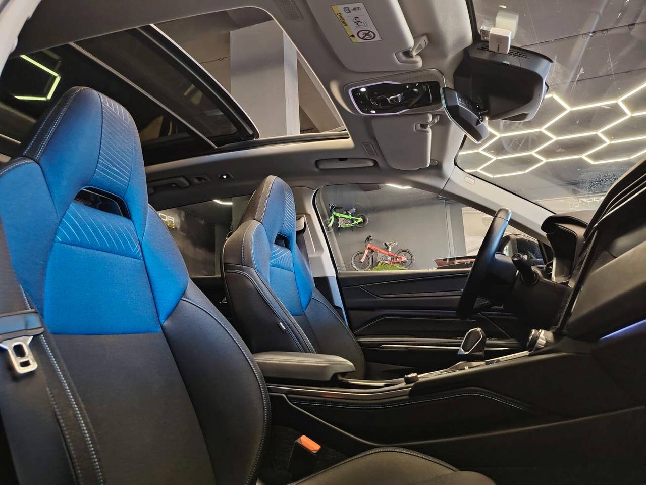 Lynk&co 01 PHEV