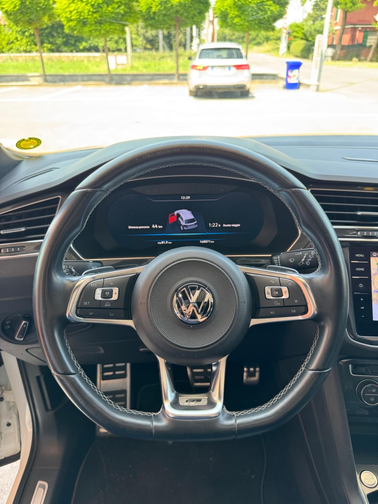 Volkswagen Tiguan R-line 2.0 BiTDI DSG 4MOTION