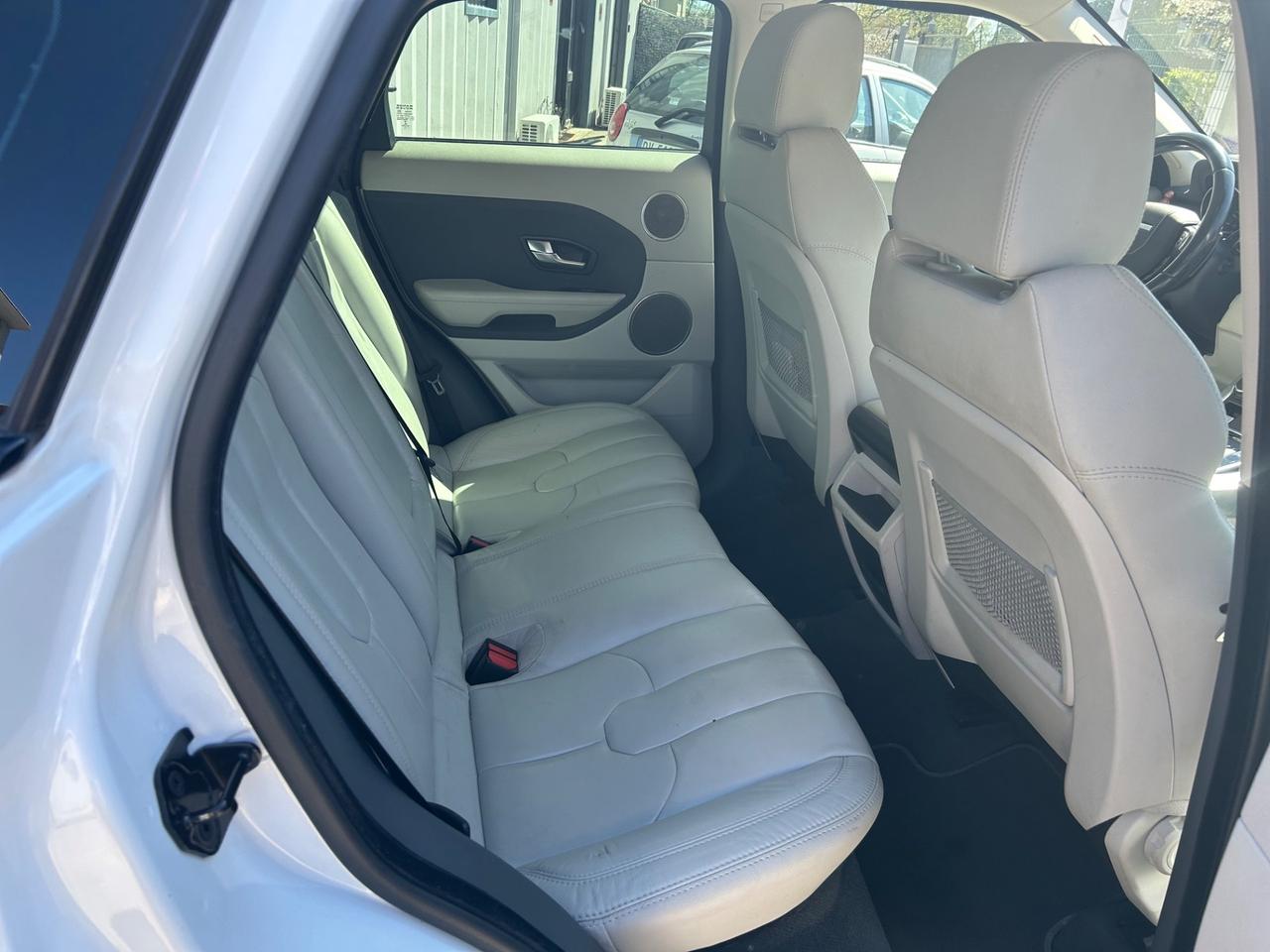 Land Rover Range Evoque 2.2 TD4 5p. Prestige