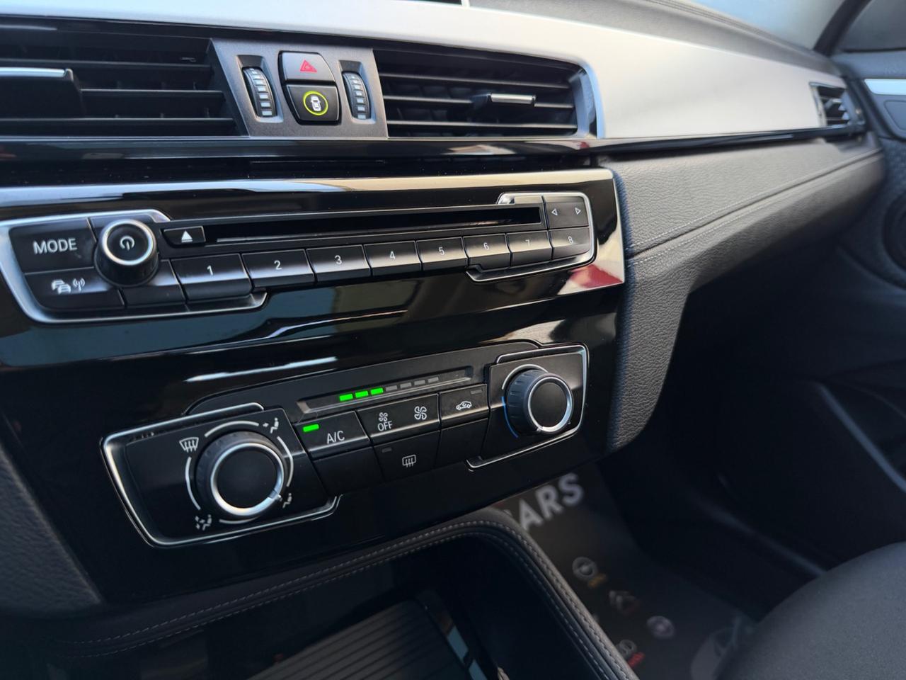 Bmw X2 sDrive18d Business-X