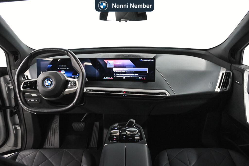 BMW iX 40 pacchetto sportivo xDrive