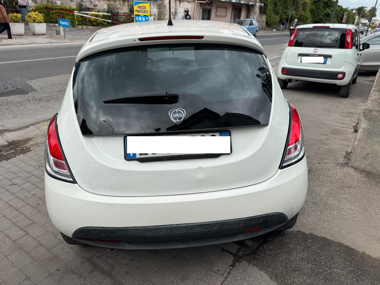 Lancia Ypsilon 1.2 69 CV TAGLIANDATA E GARANTITA 12 MESI