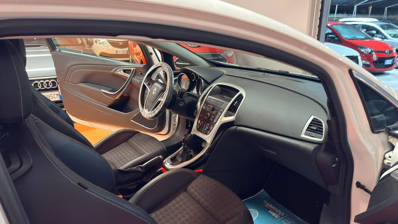 Opel Astra GTC 1.4 Turbo 120CV S&S 3 porte Cosmo