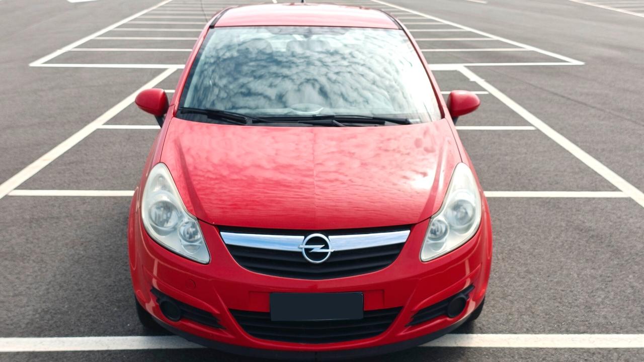Opel Corsa 1.2 5 porte Cosmo