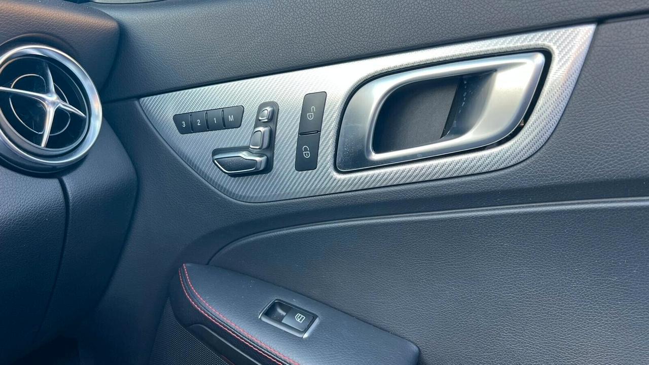 Mercedes-benz SLC 200 AMG line Cabriolet Da Vetrina