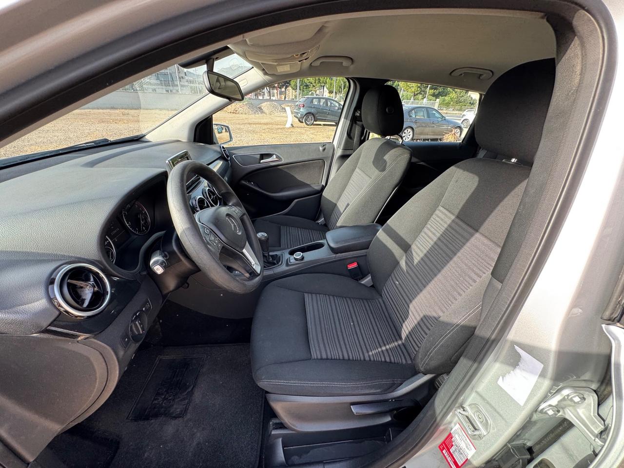 Mercedes-benz B 180 CDI BlueEFFICIENCY Executive