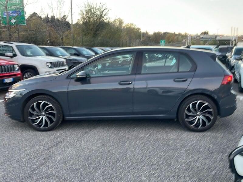 Volkswagen Golf VIII 2020 1.0 etsi evo Life 110cv dsg