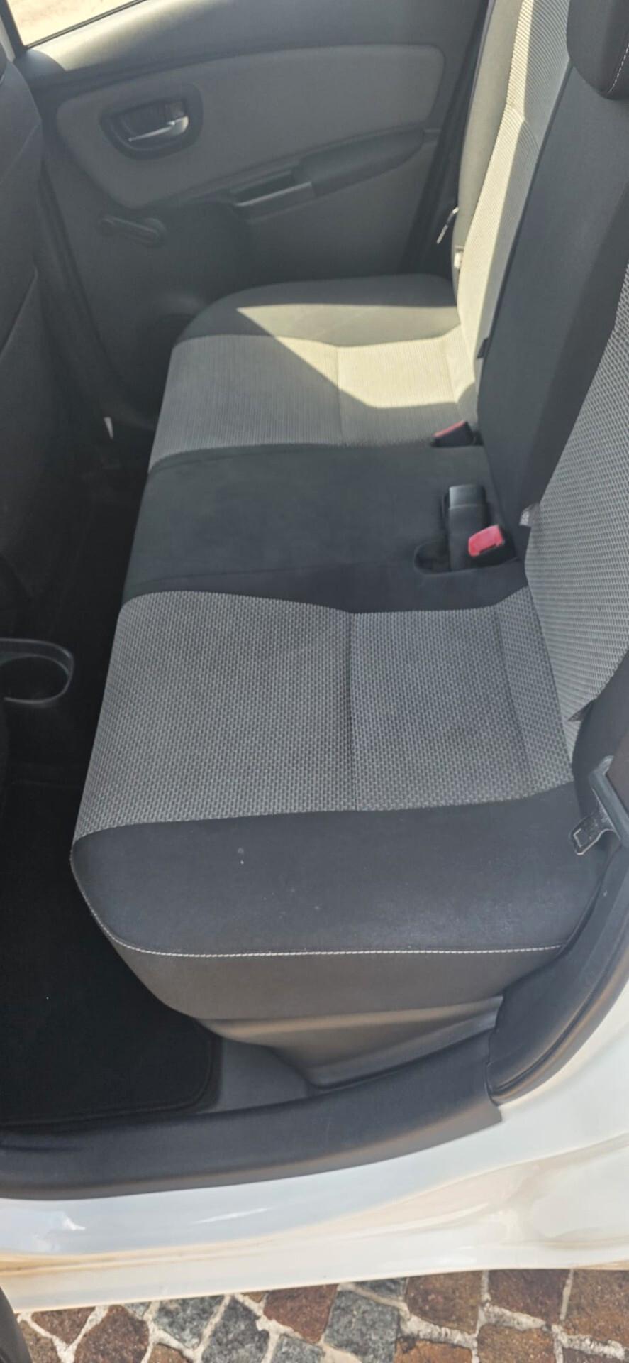 Toyota Yaris HYBRID 5P ACTIVE