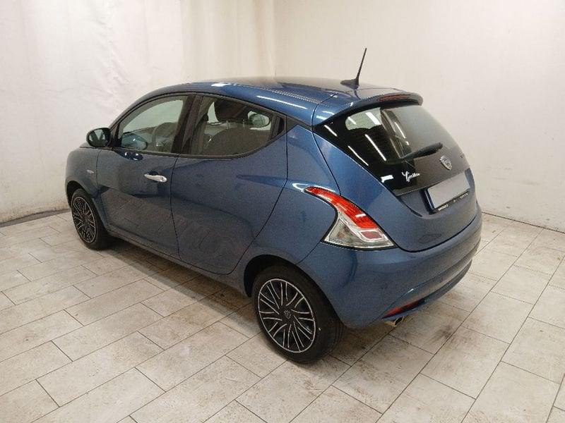 Lancia Ypsilon 1.0 firefly hybrid Gold s&s 70cv