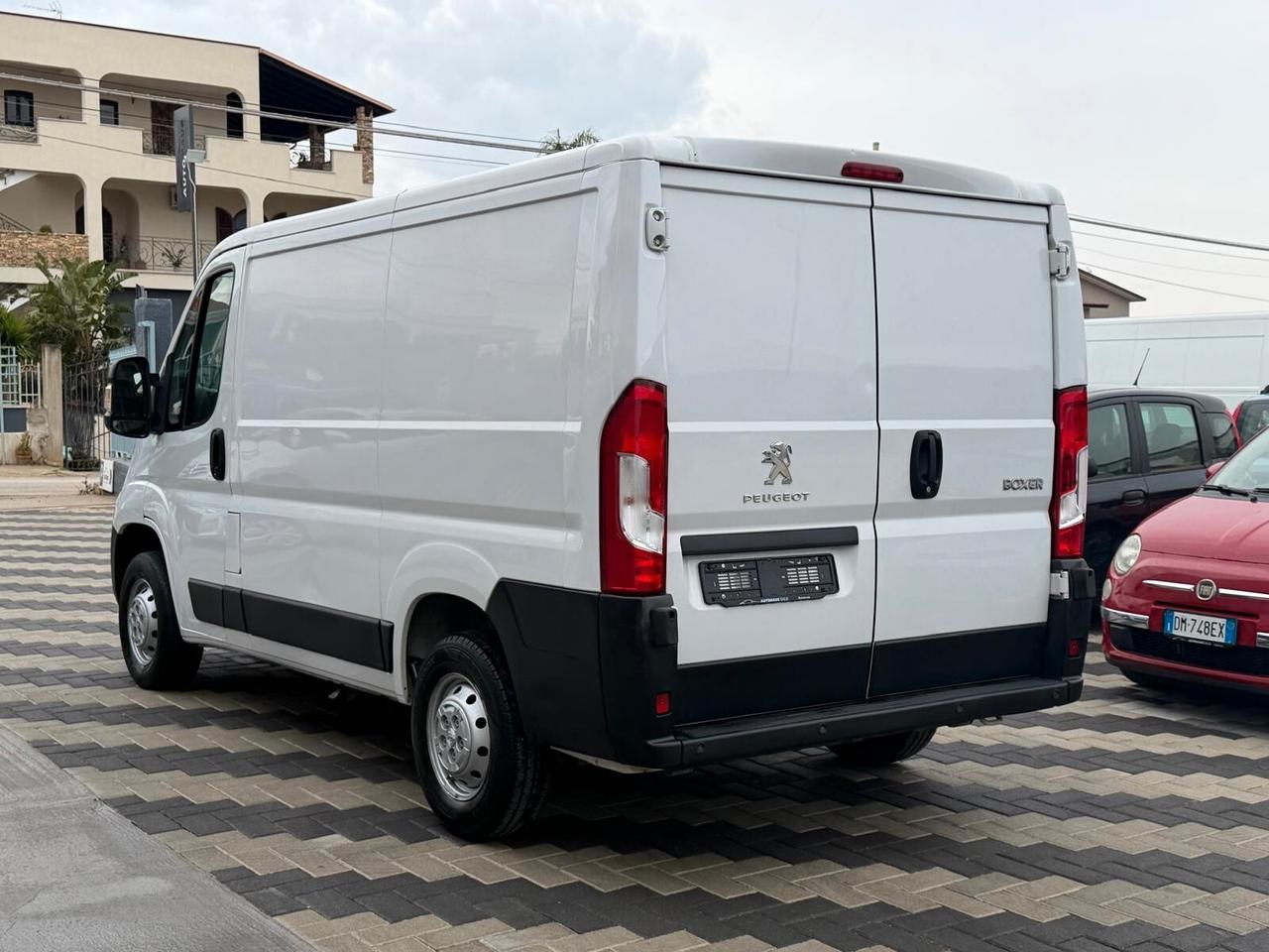 Peugeot Boxer 330 2.2 Diesel 140 cv L1H1