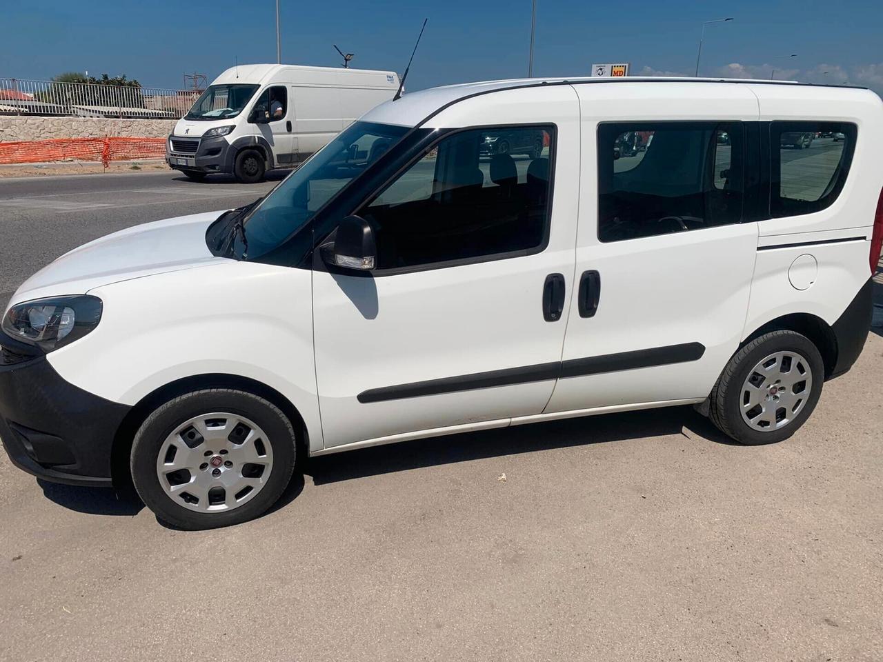 Fiat Doblò 1.3 MJT N1 5 posti Lounge