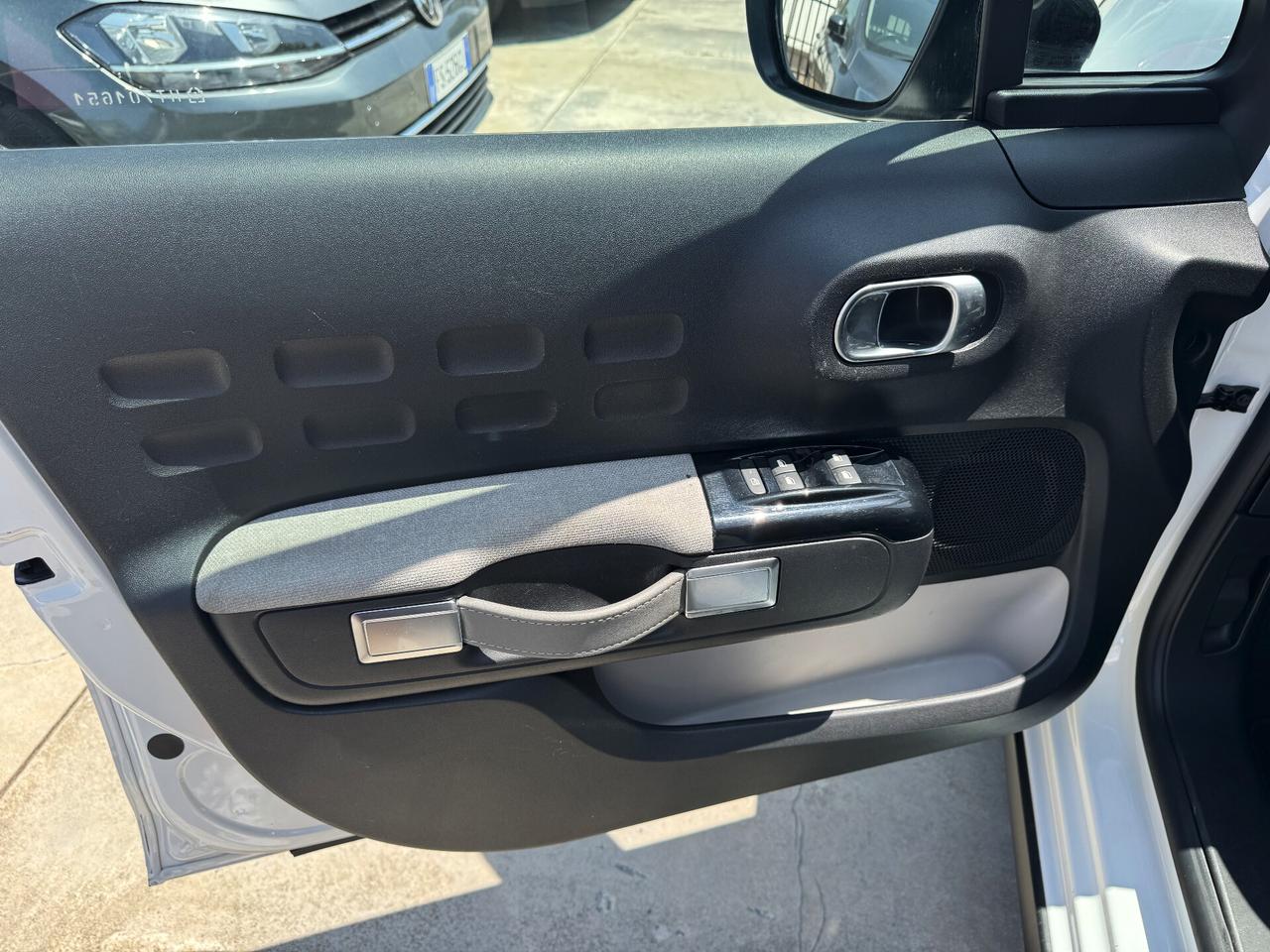 CITROEN C3 1.2 PureTech 82 S&S Shine/ 97.000km