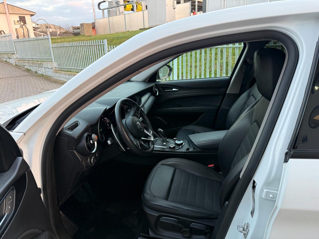 Alfa Romeo Stelvio 2.2 Turbodiesel 210 CV AT8 Q4 Business