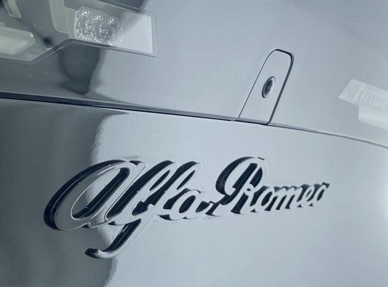Alfa Romeo Junior 1.2 136 CV Hybrid eDCT6 Speciale