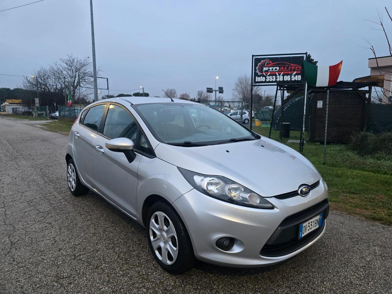 Ford Fiesta 1.2 Benzina con GARANZIA-NEOPATENTATI