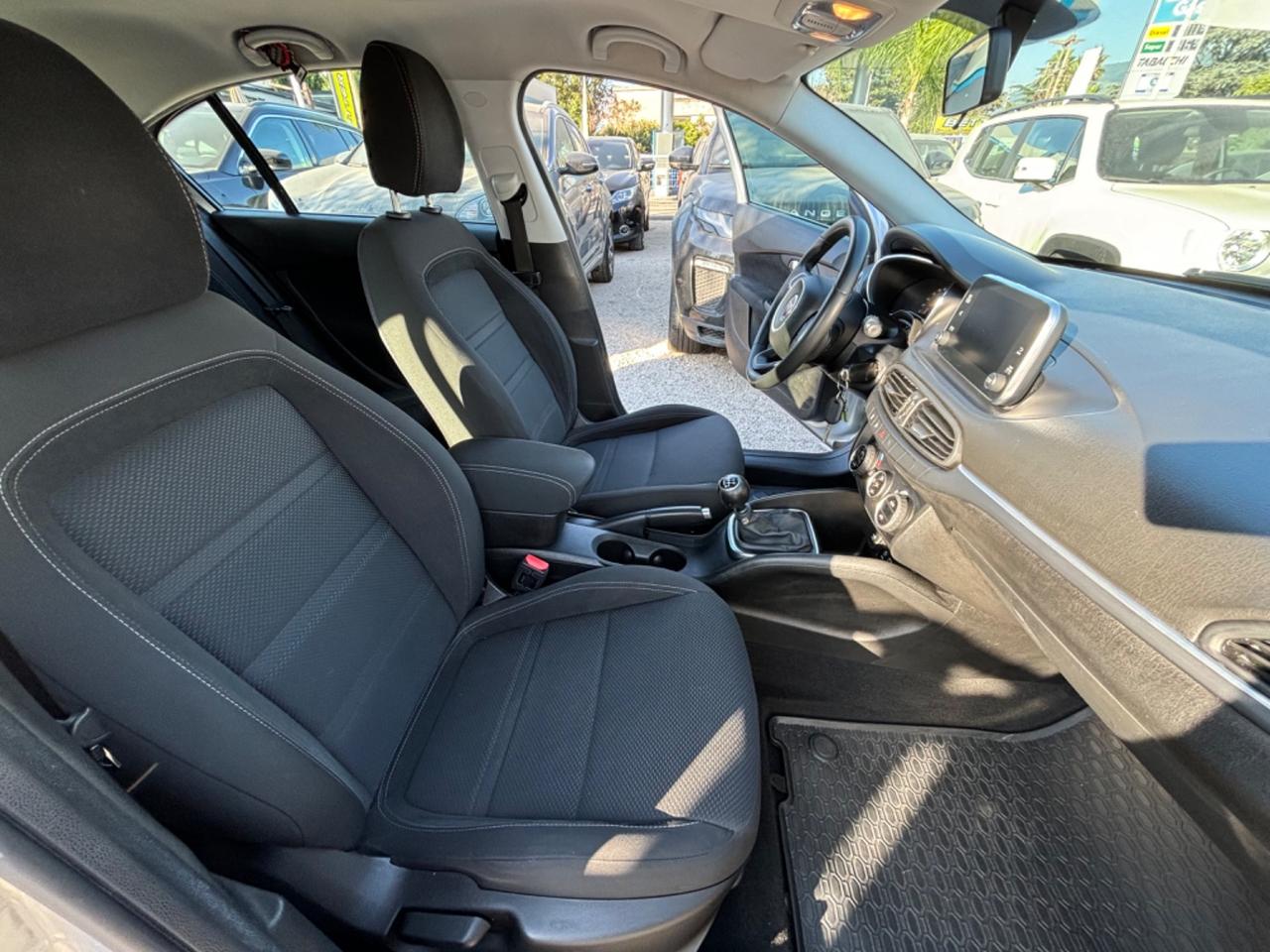 FIAT TIPO 1.4BENZ 5P LOUNGE U-CONNECT