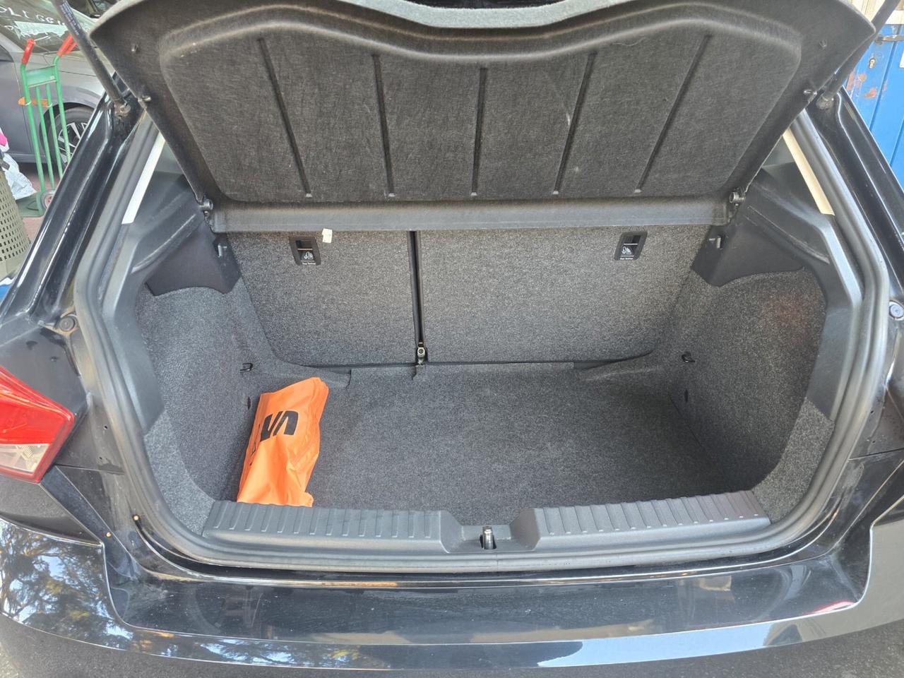 Seat Ibiza 1.0 MPI 5 porte Business rate 125,00 mese