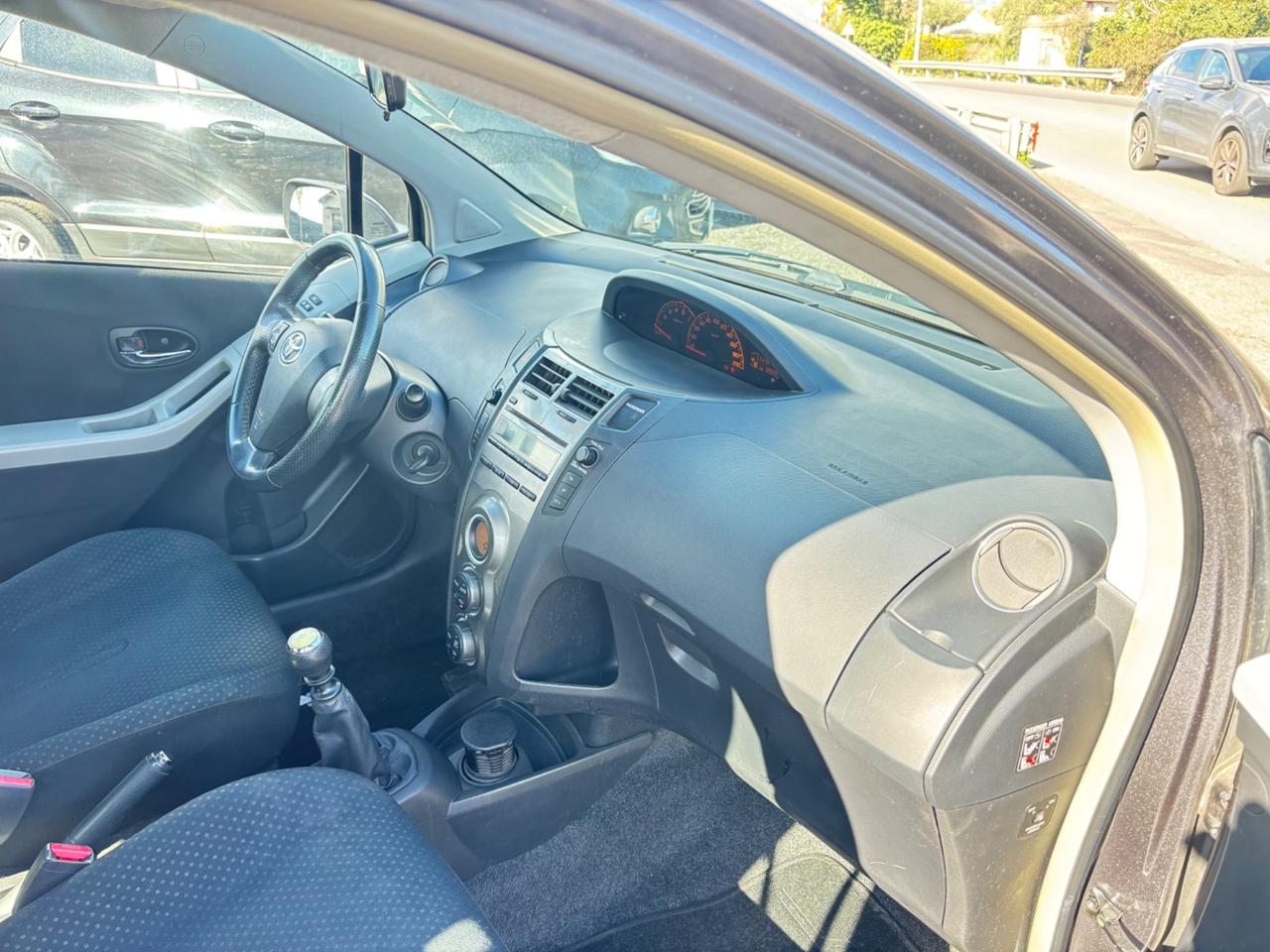 Toyota Yaris 1.4 D-4D DPF 5 porte Sol