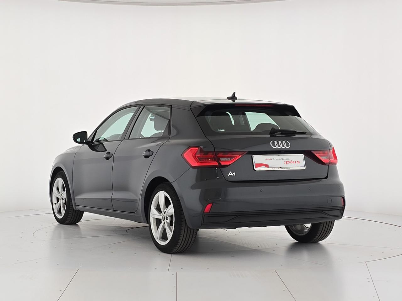 Audi A1 sportback 30 1.0 tfsi admired 110cv s-tronic