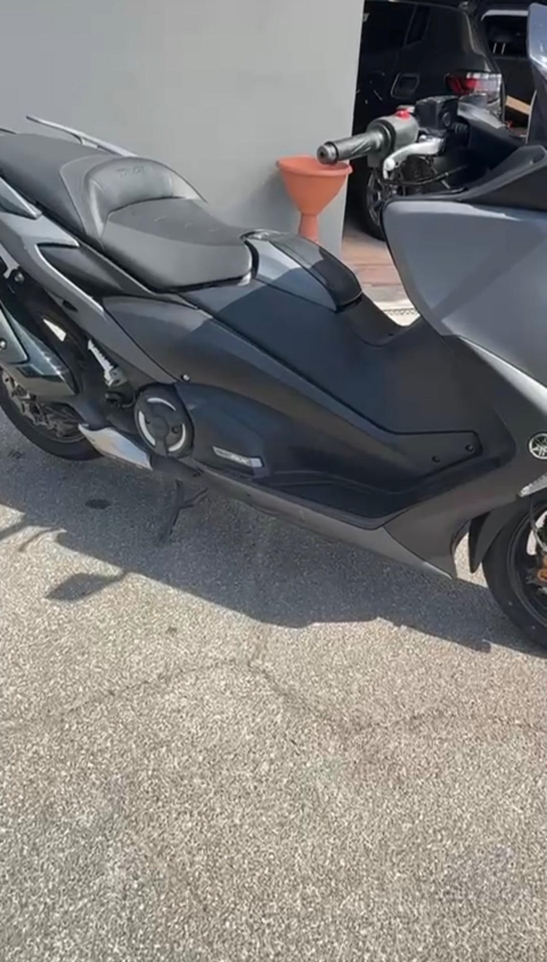 Yamaha TMAX 530