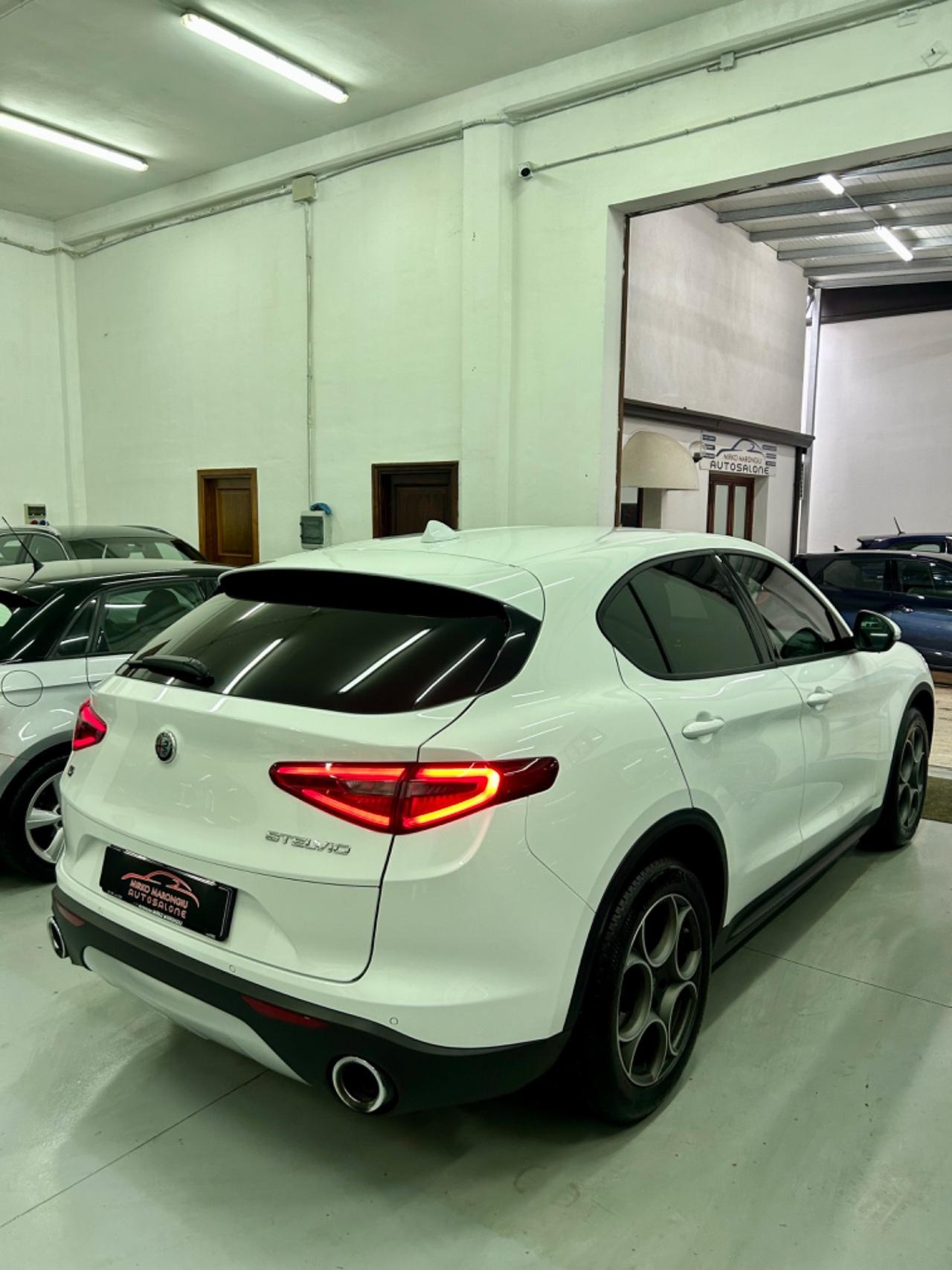 Alfa Romeo Stelvio 2.2 190 CV AT8 Q4 FINANZIABILE