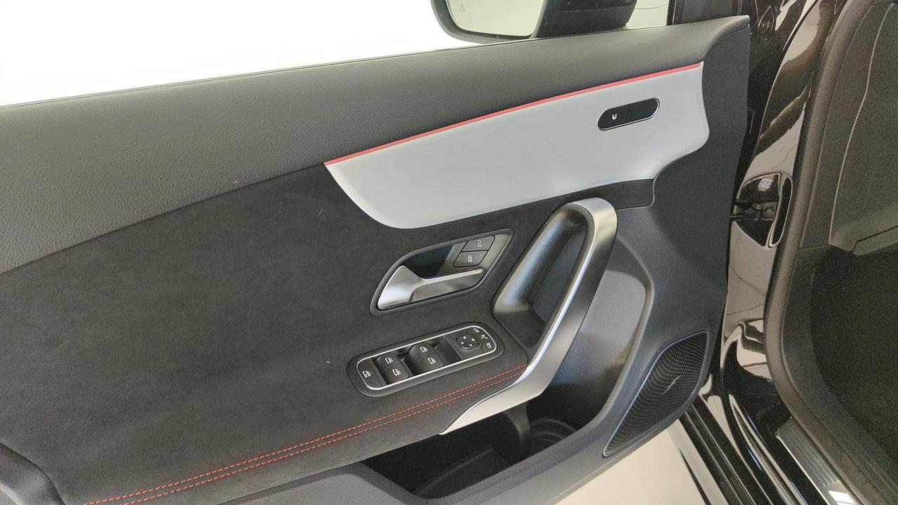 Mercedes-Benz Mercedes-AMG A 35 4MATIC