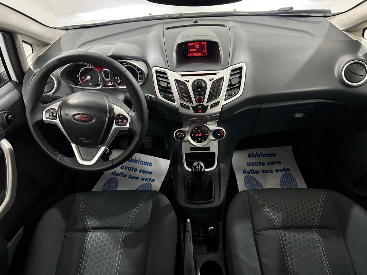 Ford Fiesta 1.4 TDCi 68CV 5 porte Titanium