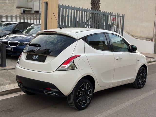 LANCIA Ypsilon 1.2 69CV GPL S Momodesign