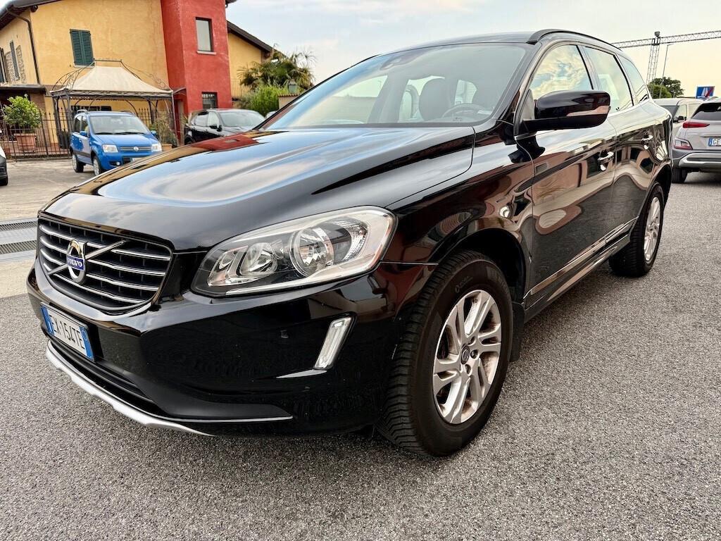Volvo XC 60 D4 AWD Geartronic Momentum