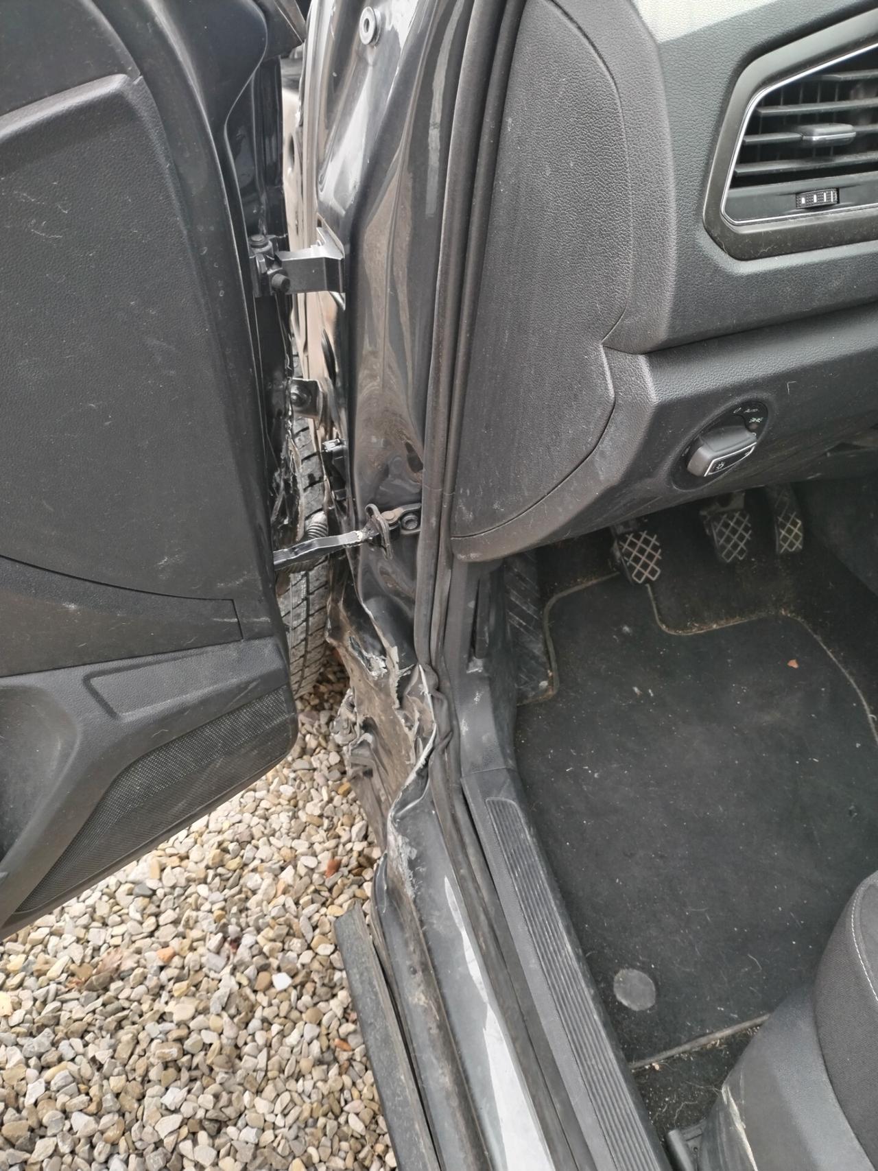 Volkswagen T-Roc Incidentata/Sinistrata
