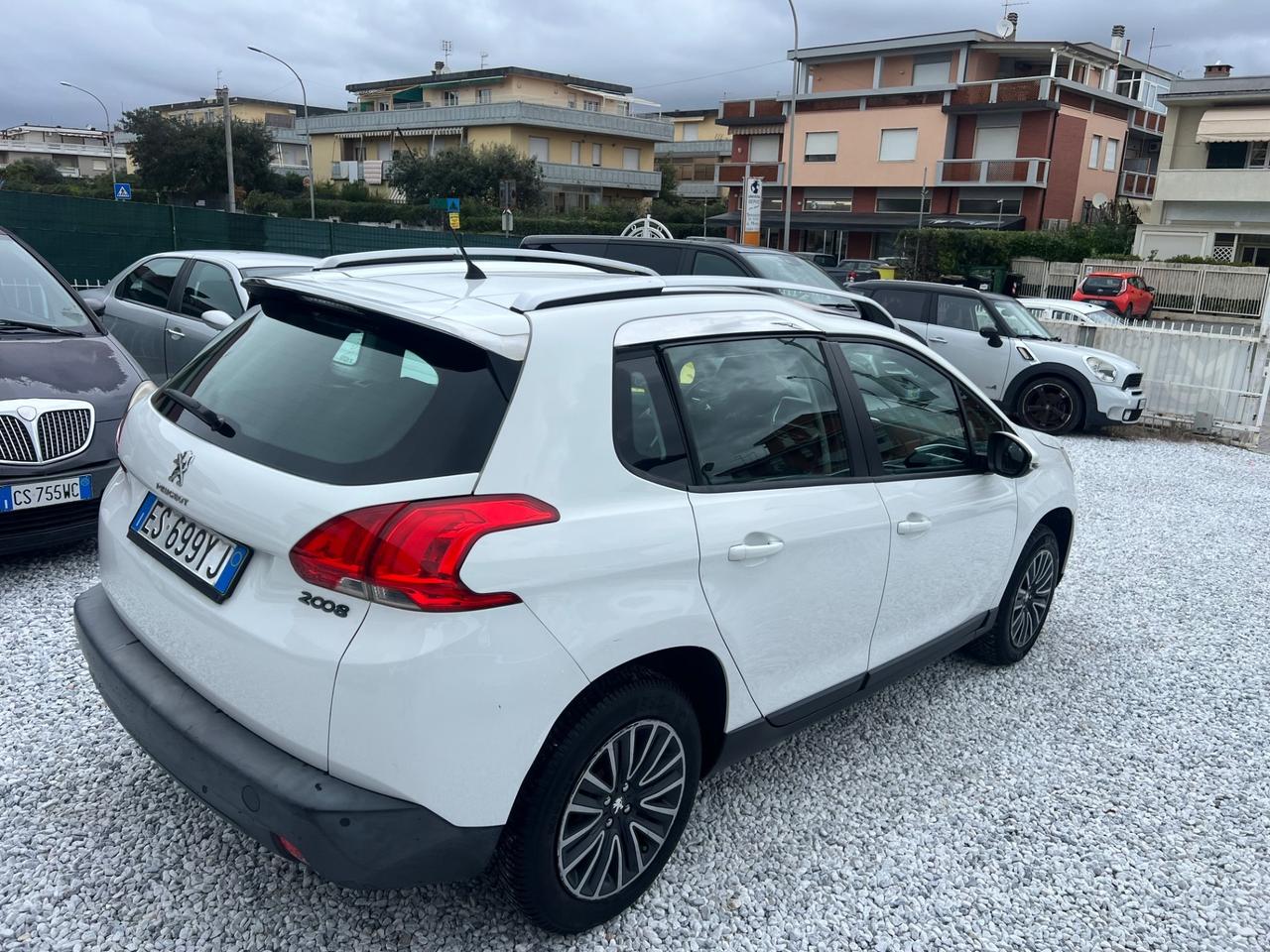 Peugeot 2008 1.4 HDi 68CV Active