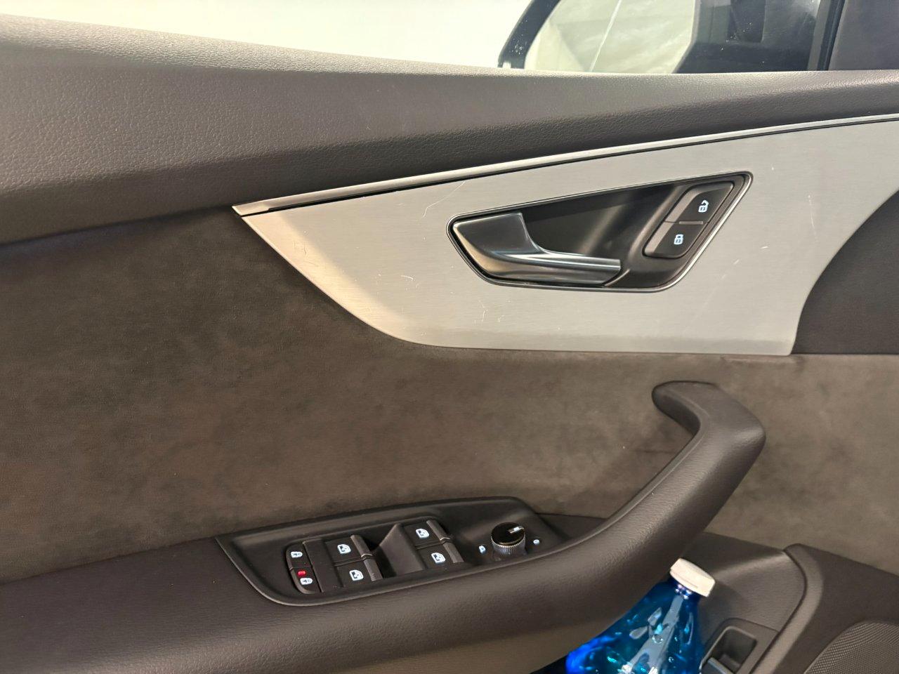 Audi Q8 45 3.0 tdi mhev Sport quattro tiptronic